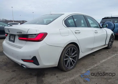 2022 BMW 330I xDrive z USA, uszkodzony, nr VIN 3MW5R7J07N8C33791